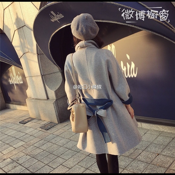 Reversible Wool Coat - Picture 4 of 7